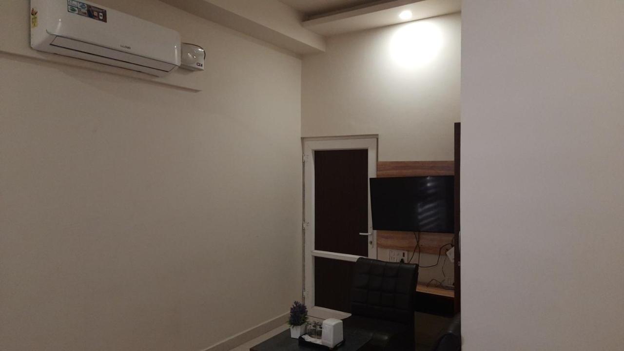 Hotel Ventures Inn Амритсар Стая снимка