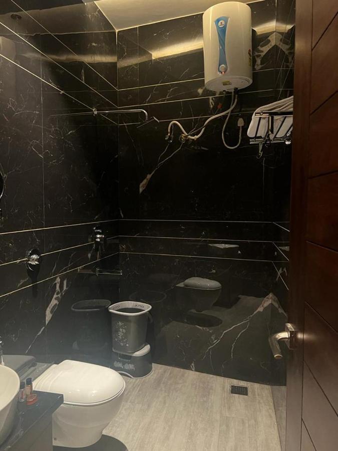 Hotel Ventures Inn Амритсар Екстериор снимка